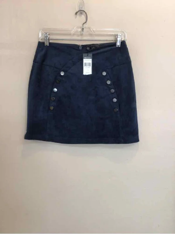 BCBG SIZE SMALL Ladies SKIRT