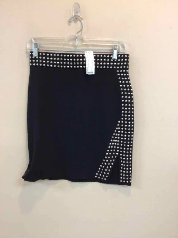 INC SIZE MEDIUM Ladies SKIRT