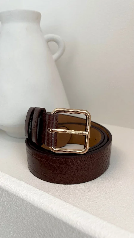 Aira Square Buckle Croc Belt - Brown / Gold